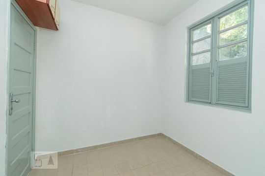 QUARTO DE SERVIÇO de casa à venda com 3 quartos, 97m² em Fonseca, Niterói
