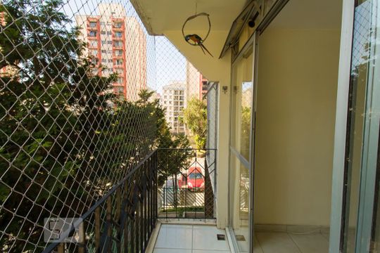 Varanda de apartamento para alugar com 2 quartos, 56m² em Parque Bristol, São Paulo