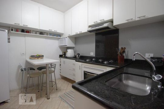 Cozinha de casa para alugar com 5 quartos, 256m² em Conjunto Residencial Butantã, São Paulo