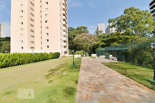 Área comum de apartamento à venda com 3 quartos, 75m² em Vila Suzana, São Paulo