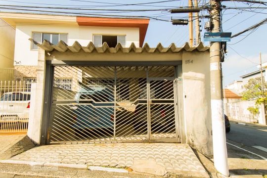 Fachada de casa à venda com 3 quartos, 160m² em Vila Moraes, São Paulo