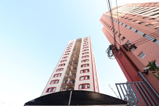 Fachada de apartamento à venda com 3 quartos, 88m² em Cambuci, São Paulo