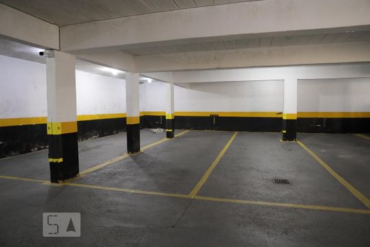 Garagem de apartamento à venda com 3 quartos, 88m² em Rudge Ramos, São Bernardo do Campo