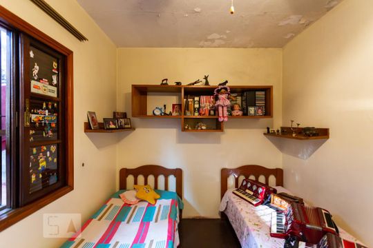 Quarto 2 de casa à venda com 2 quartos, 400m² em Jardim Peri Peri, São Paulo