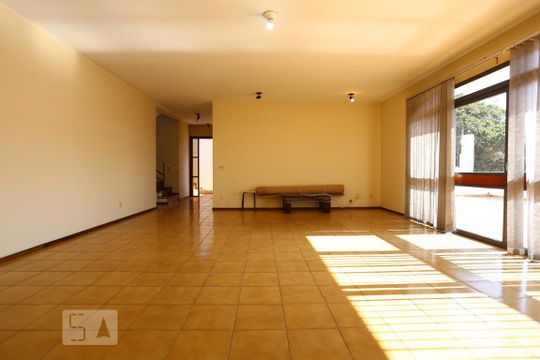 Casa de Condomínio para alugar com 3 quartos, 325m² em Cidade São Francisco, São Paulo