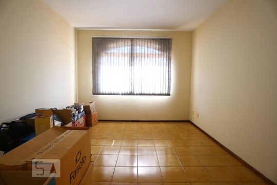 Escritório de casa de condomínio para alugar com 3 quartos, 325m² em Cidade São Francisco, São Paulo