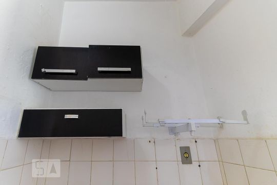 Cozinha - Armários de kitnet/studio para alugar com 1 quarto, 36m² em Centro, Campinas