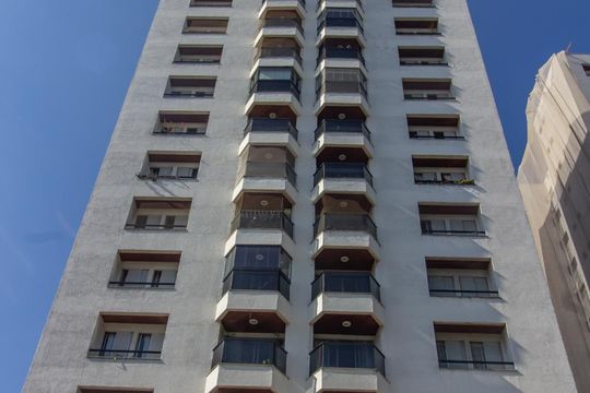 Fachada de apartamento para alugar com 2 quartos, 67m² em Chácara Seis de Outubro, São Paulo