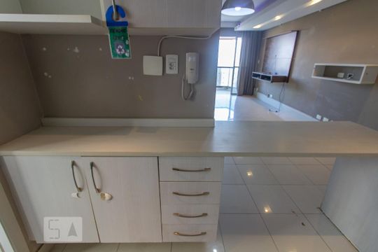 Cozinha de apartamento para alugar com 2 quartos, 67m² em Chácara Seis de Outubro, São Paulo