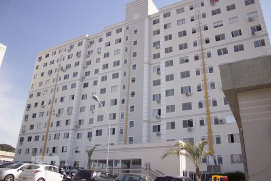 Fachada do bloco de apartamento para alugar com 2 quartos, 46m² em São Jorge, Novo Hamburgo