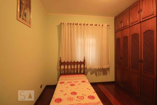 Suíte 1 de casa para alugar com 3 quartos, 400m² em Santa Maria, Santo André
