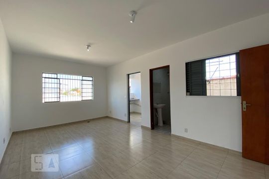 Casa para alugar com 1 quarto, 90m² em Vila Olímpia, Sorocaba