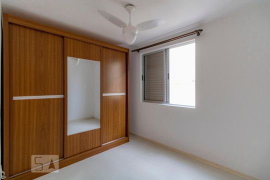 Quarto de apartamento à venda com 3 quartos, 100m² em Sagrada Família, Belo Horizonte