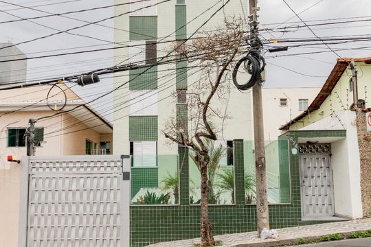 Fachada de apartamento à venda com 3 quartos, 100m² em Sagrada Família, Belo Horizonte