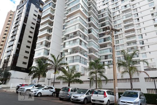 Fachada do bloco de apartamento para alugar com 1 quarto, 42m² em Norte (águas Claras), Brasília