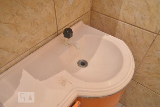 Torneira de casa à venda com 3 quartos, 92m² em Olaria, Canoas