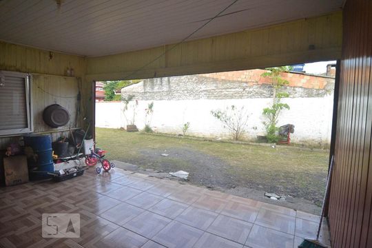 Garagem de casa à venda com 3 quartos, 92m² em Olaria, Canoas