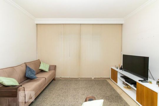Sala de casa de condomínio para alugar com 3 quartos, 138m² em Vila Maria Baixa, São Paulo