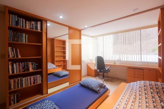Quarto 3 de casa de condomínio à venda com 4 quartos, 260m² em Boa Vista, Porto Alegre