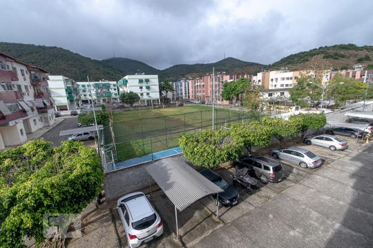 Vista da Área de Serviço de apartamento para alugar com 2 quartos, 60m² em Jardim Sulacap, Rio de Janeiro