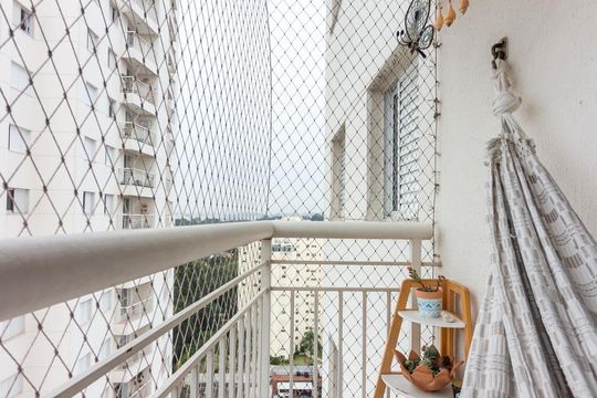 Varanda de apartamento à venda com 3 quartos, 80m² em Umuarama, Osasco