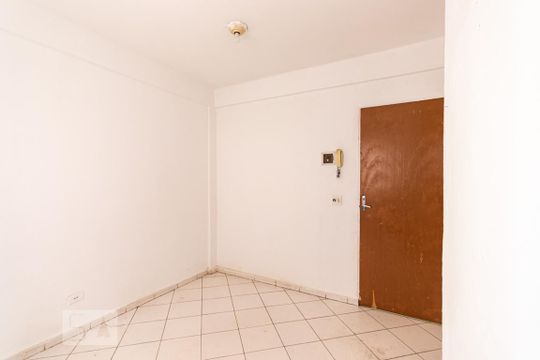 Kitnet/Studio para alugar com 1 quarto, 17m² em Parque das Paineiras, São Paulo