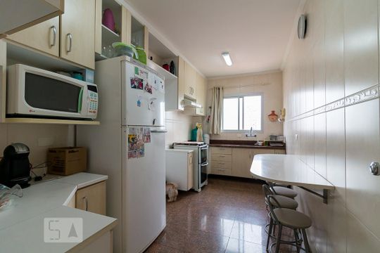 Cozinha de apartamento à venda com 2 quartos, 77m² em Gopoúva, Guarulhos