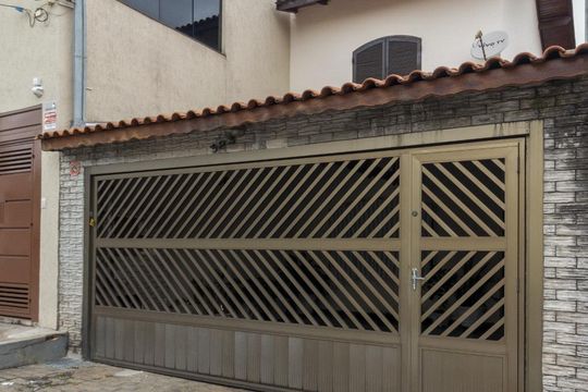 Fachada de casa à venda com 3 quartos, 125m² em Vila São Francisco (zona Leste), São Paulo