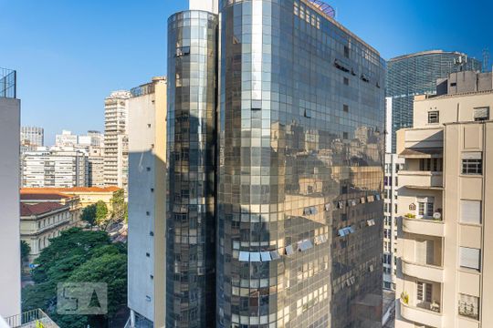 Vista da Sacada de kitnet/studio à venda com 1 quarto, 36m² em República, São Paulo