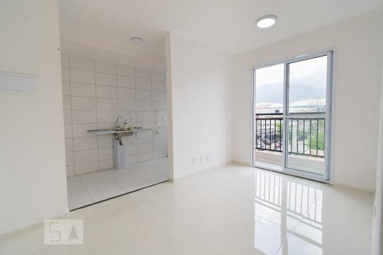 Sala de apartamento à venda com 2 quartos, 44m² em Anil, Rio de Janeiro