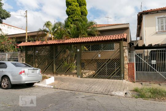 Fachada de casa à venda com 4 quartos, 250m² em Vila Regente Feijó, São Paulo