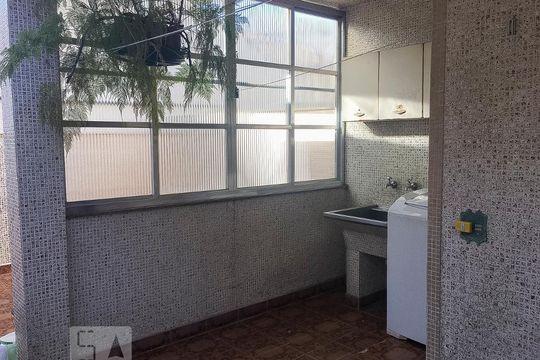 Área de Serviço de casa à venda com 4 quartos, 250m² em Vila Regente Feijó, São Paulo