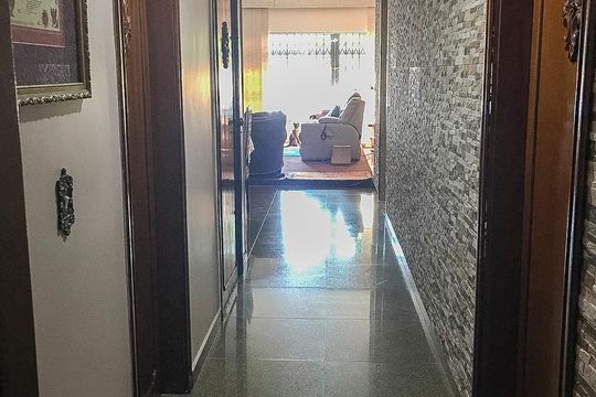 Corredor de casa à venda com 4 quartos, 250m² em Vila Regente Feijó, São Paulo