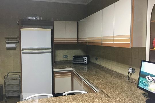 Cozinha de casa à venda com 4 quartos, 250m² em Vila Regente Feijó, São Paulo