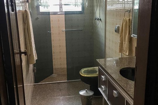 Banheiro 1 de casa à venda com 4 quartos, 250m² em Vila Regente Feijó, São Paulo