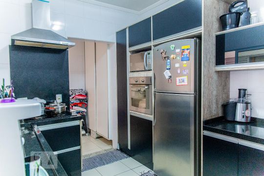 Cozinha de apartamento à venda com 3 quartos, 136m² em Parque Oratório, Santo André