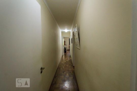 Corredor de casa à venda com 3 quartos, 226m² em Saúde, São Paulo