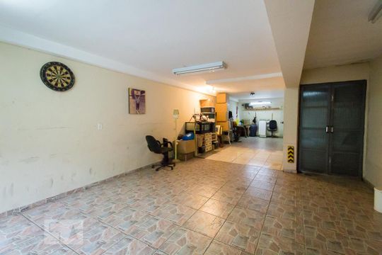 Garagem de casa à venda com 3 quartos, 226m² em Saúde, São Paulo