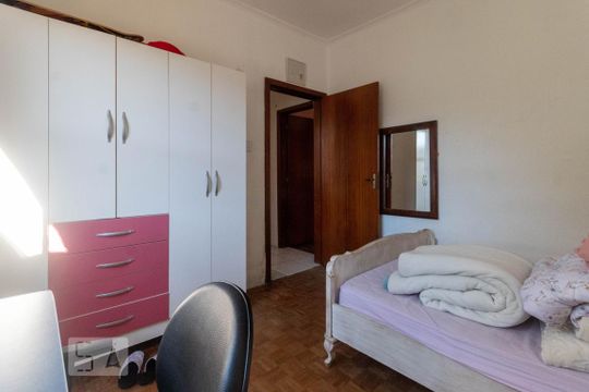 Quarto 2 de casa de condomínio à venda com 3 quartos, 160m² em Medianeira, Porto Alegre