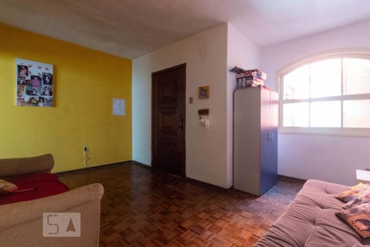 Sala de Estar de casa de condomínio à venda com 3 quartos, 160m² em Medianeira, Porto Alegre