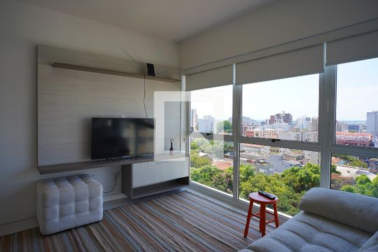 Sala de kitnet/studio para alugar com 1 quarto, 47m² em Petrópolis, Porto Alegre