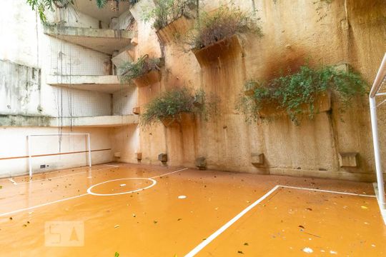 Quadra esportiva de apartamento para alugar com 4 quartos, 167m² em Sumaré, São Paulo
