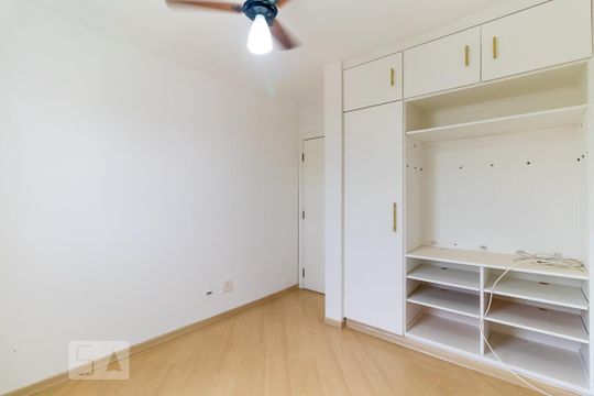 Quarto de apartamento para alugar com 4 quartos, 167m² em Sumaré, São Paulo