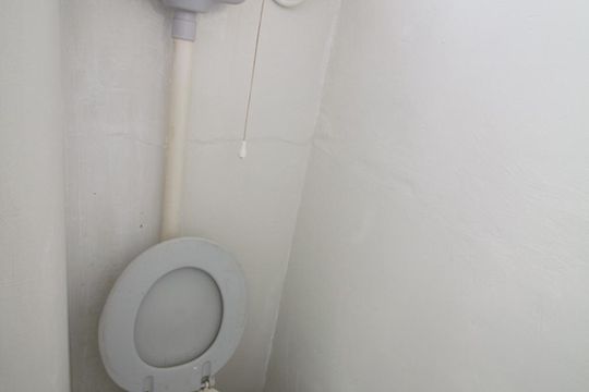 Banheiro de apartamento à venda com 1 quarto, 40m² em São João, Porto Alegre