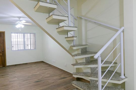 Sala - Escada de casa à venda com 3 quartos, 170m² em Vila Gomes Cardim, São Paulo