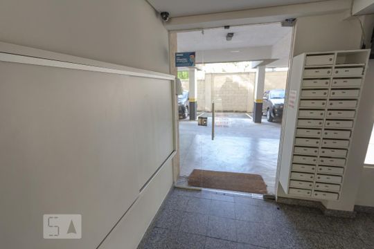 Hall de Entrada de apartamento à venda com 3 quartos, 72m² em Vila Cloris, Belo Horizonte