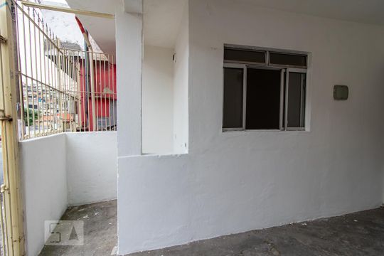 Garagem de casa à venda com 1 quarto, 47m² em Santo Antônio, Osasco
