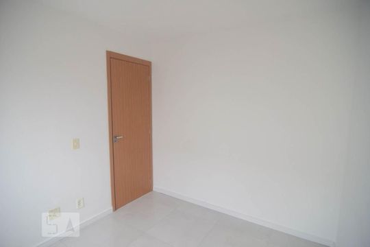 Quarto 1 de apartamento para alugar com 2 quartos, 43m² em São José, Canoas