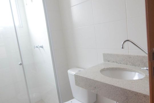 Banheiro de apartamento para alugar com 2 quartos, 43m² em São José, Canoas