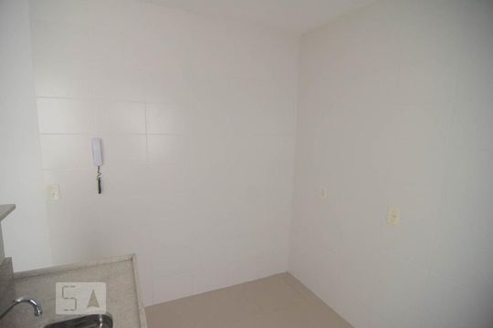 Cozinha de apartamento para alugar com 2 quartos, 43m² em São José, Canoas
